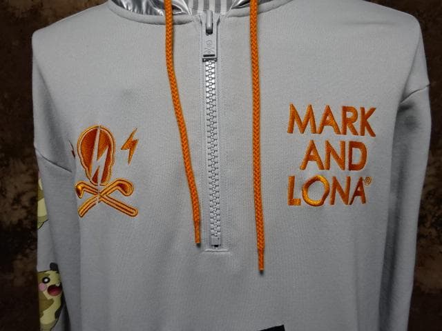 超レア!!MARK&LONA マークアンドロナ・ポケモン ピカチュウパーカー