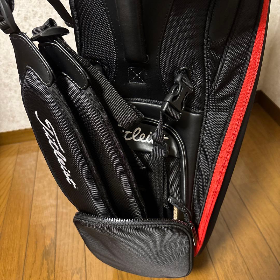 Titleistタイトリスト プレミアムスタンドキャディバッグ ブラック/レッド