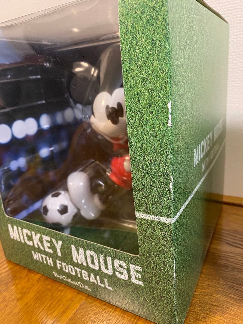 SOPH MICKEY MOUSE with FOOTBALL ミッキー