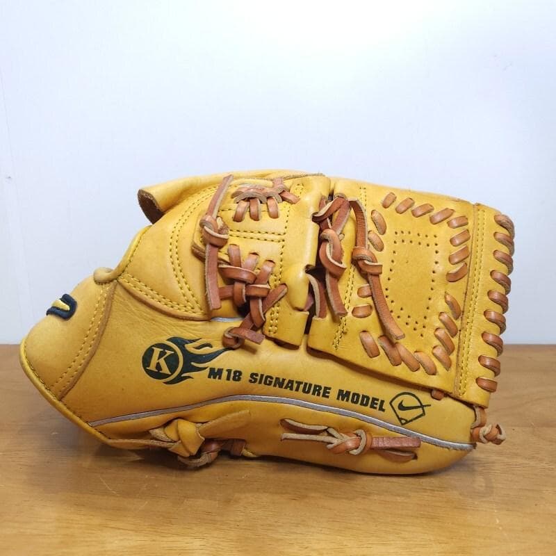 NIKE ナイキ 松坂モデル 限定品 ファイヤーK刻印 美品 軟式グローブ