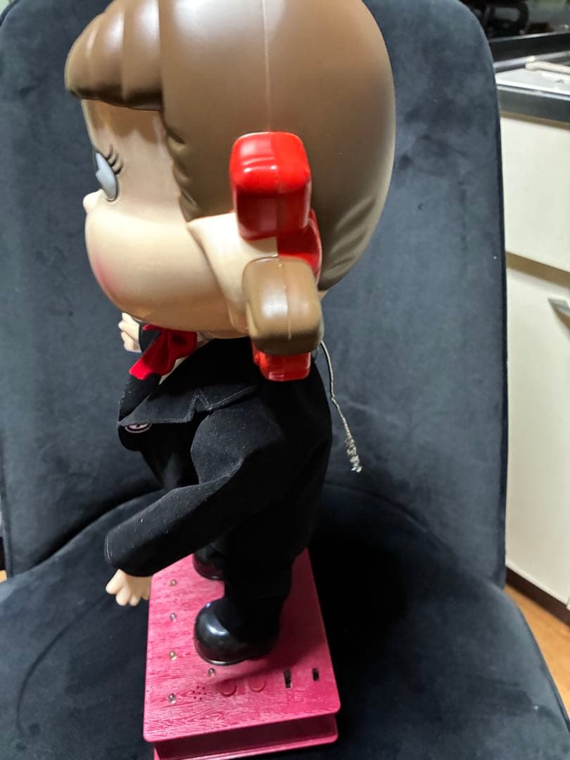 ペコちゃんタキシードキャラクター フィギュア 約30cm