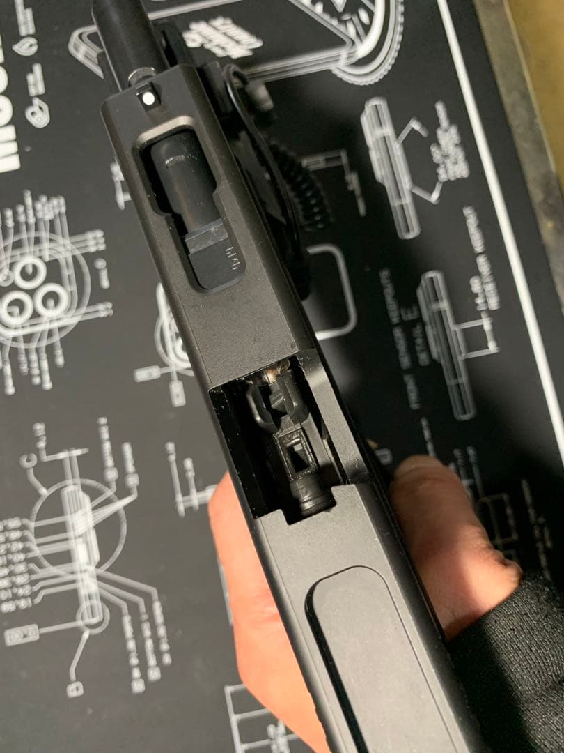 東京マルイ Glock 18Cレーザーサイト付き