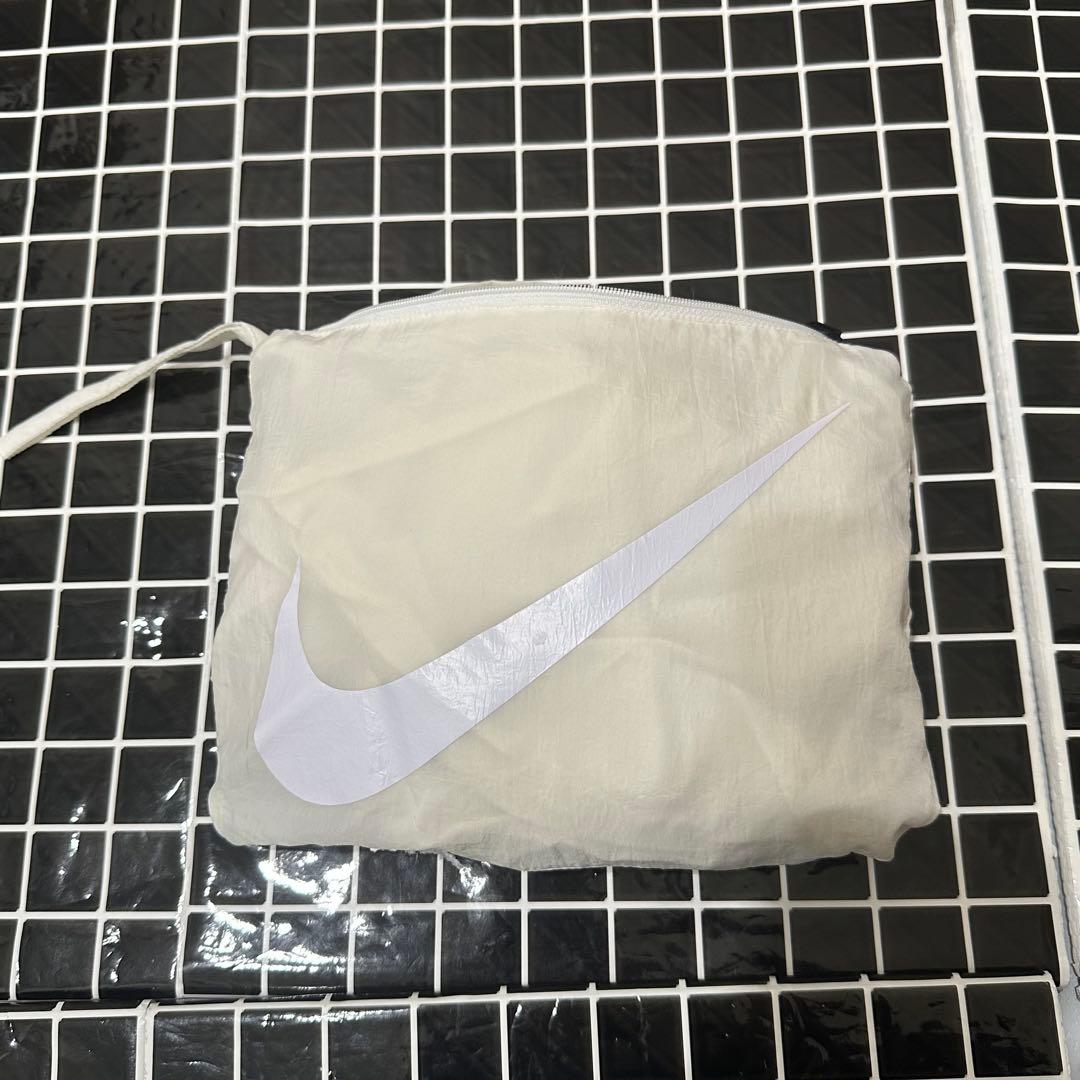 ウォーキング・ランニングウェア NIKE packable half zip nylon jacket