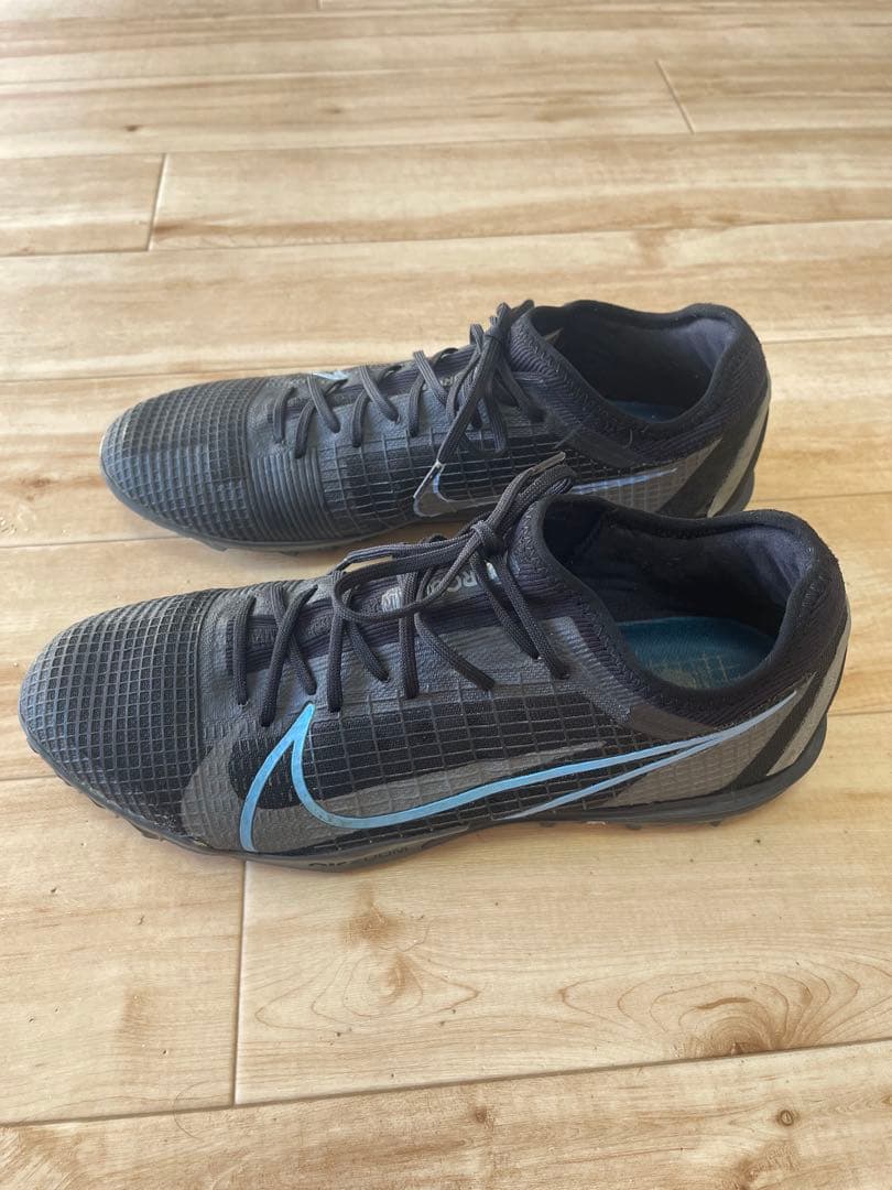 Nike フットサルシューズ 27.5cm