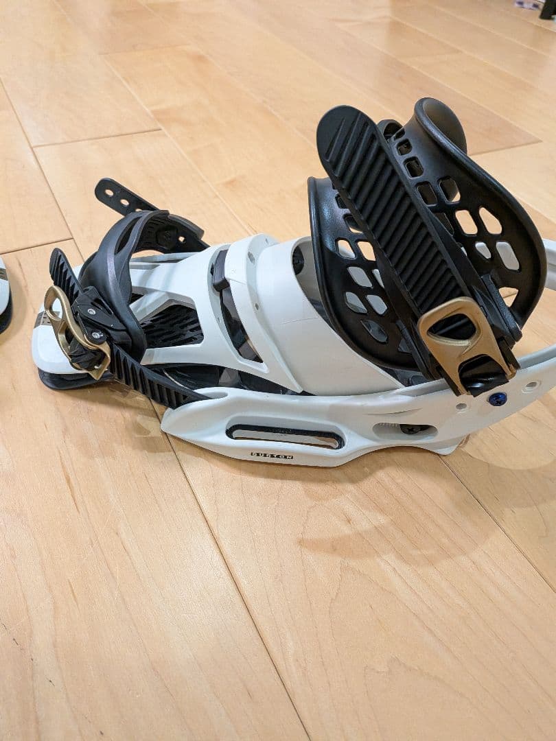 BURTON　バートン　エスカペイド　escapade　サイズＬ