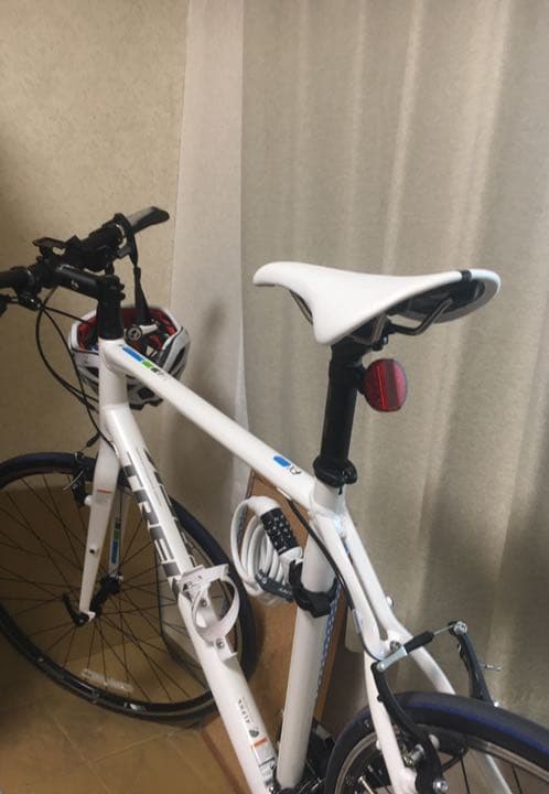 Trek7.4fx ホワイト