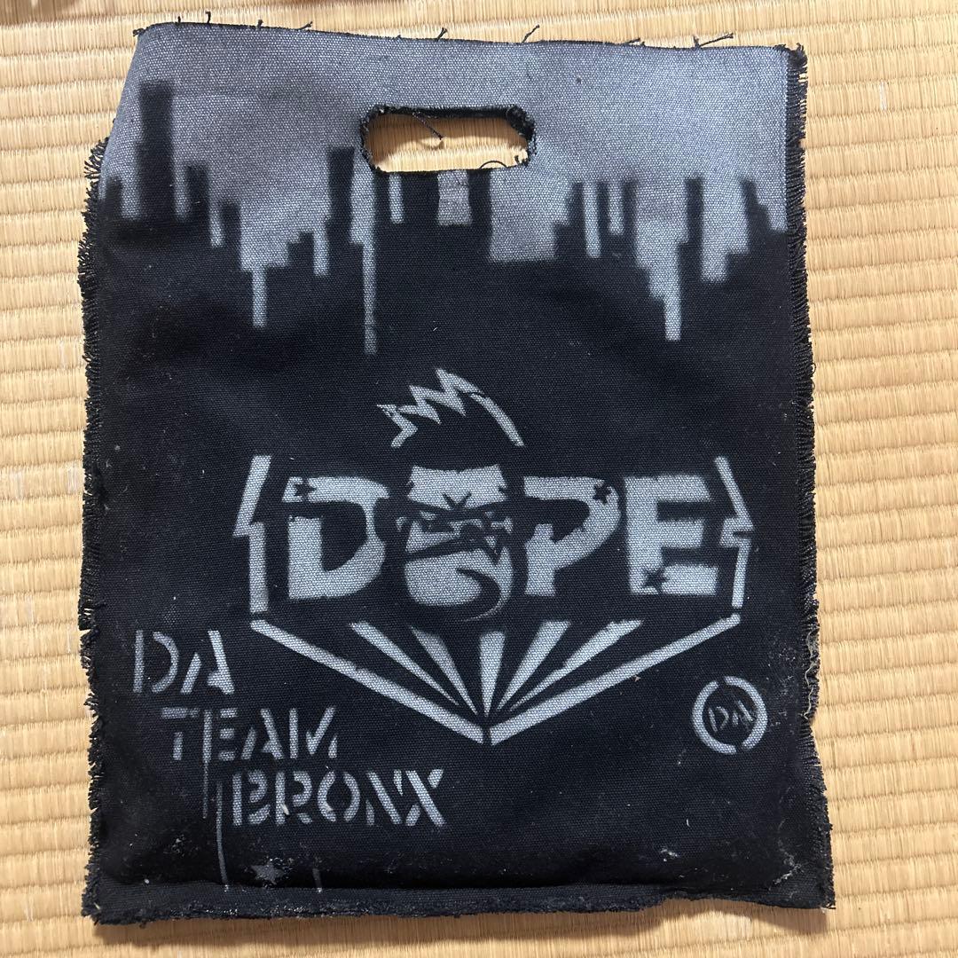 ゴリラフィギュア　DA TEAM BRONX サングラス付き