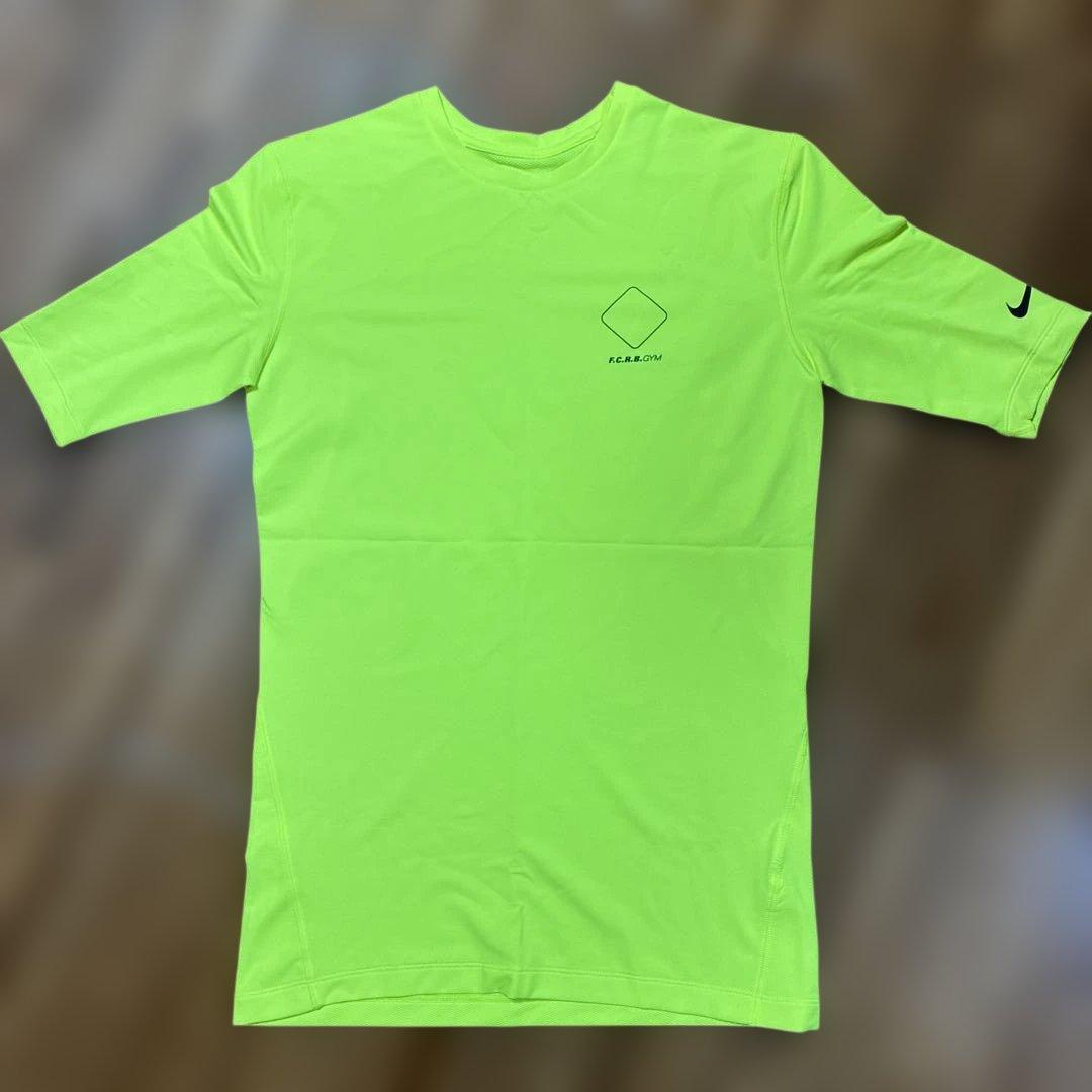 NIKE FCRB GYM蛍光 Tシャツ インナーパンツセット