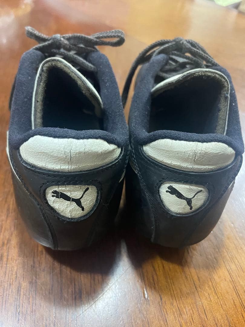 PUMA サッカーシューズ 黒