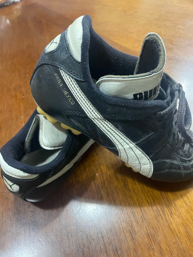 PUMA サッカーシューズ 黒