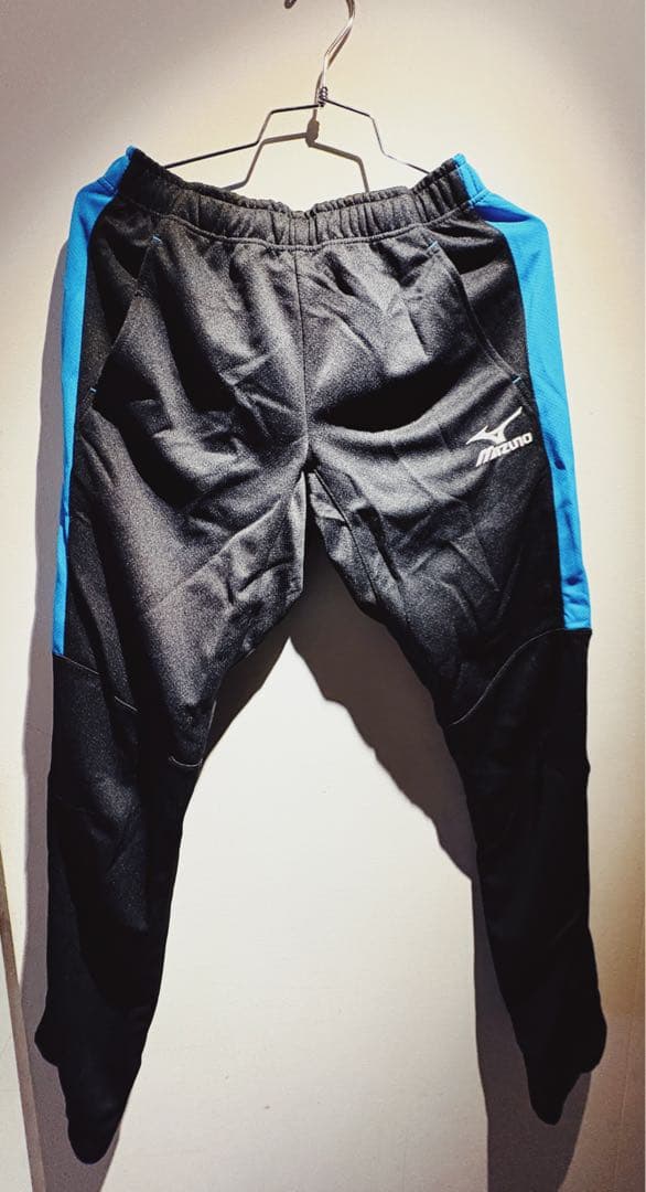 MIZUNO ユーリコラボ ウォームアップパンツ 勝生勇利モデル 未使用新品 M