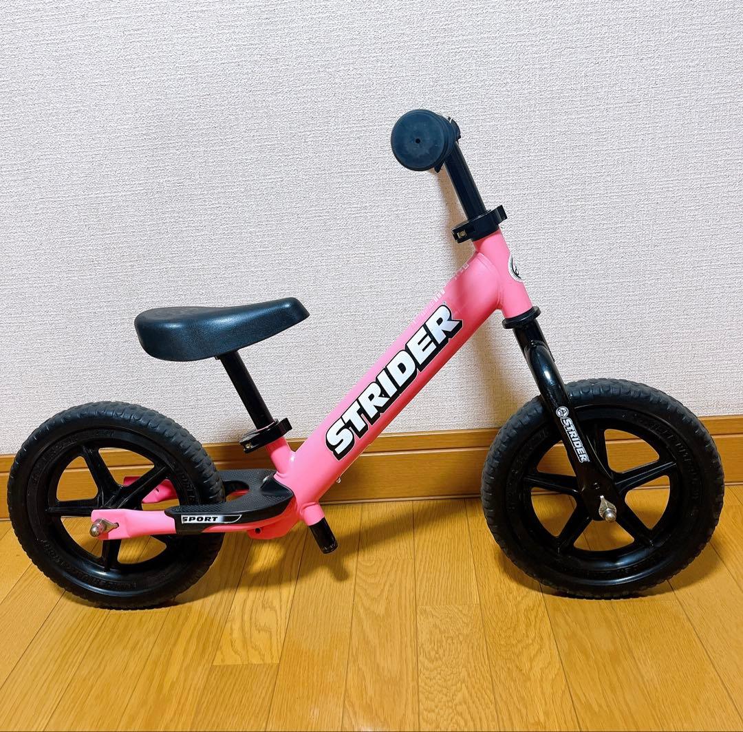 美品 新型 STRIDER ストライダー スポーツ SPORTS ピンク