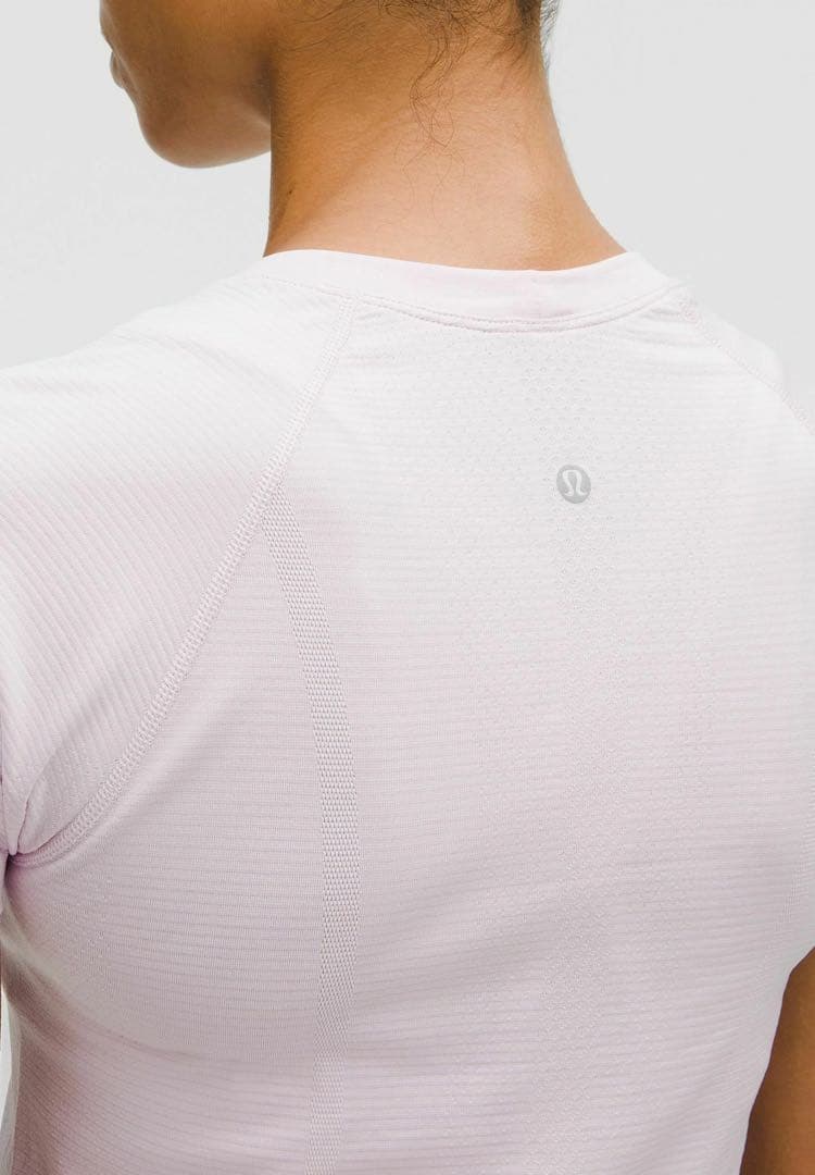 ルルレモン　Swiftly tech ピンク　新品未使用　8 pink