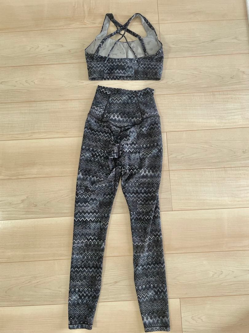 美品⭐︎easyoga イージーヨガ スピリット レギンス