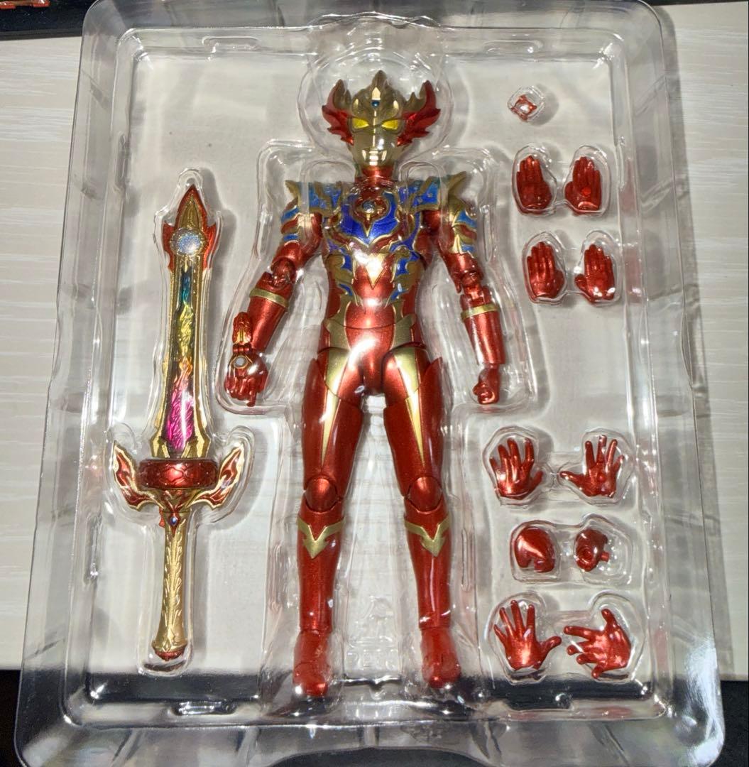 S.H.Figuarts ウルトラマンタイガ　トライストリウムレインボー