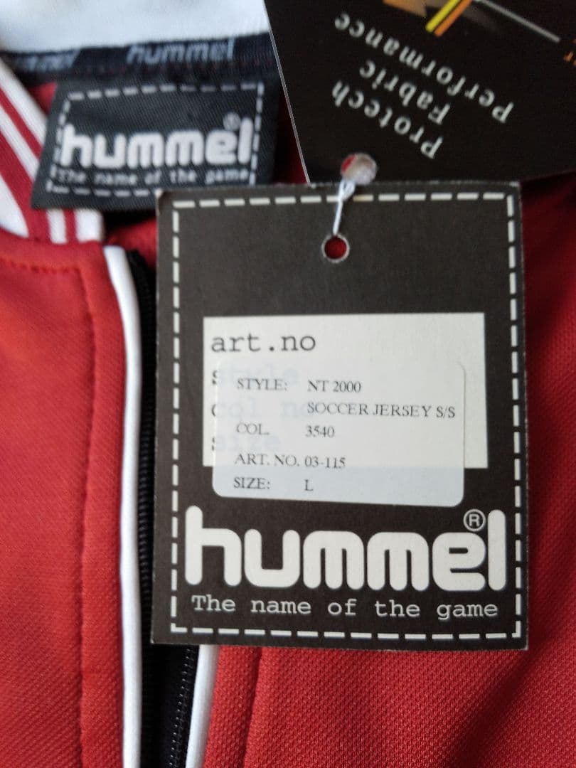 hummel DBU 赤 半袖シャツ