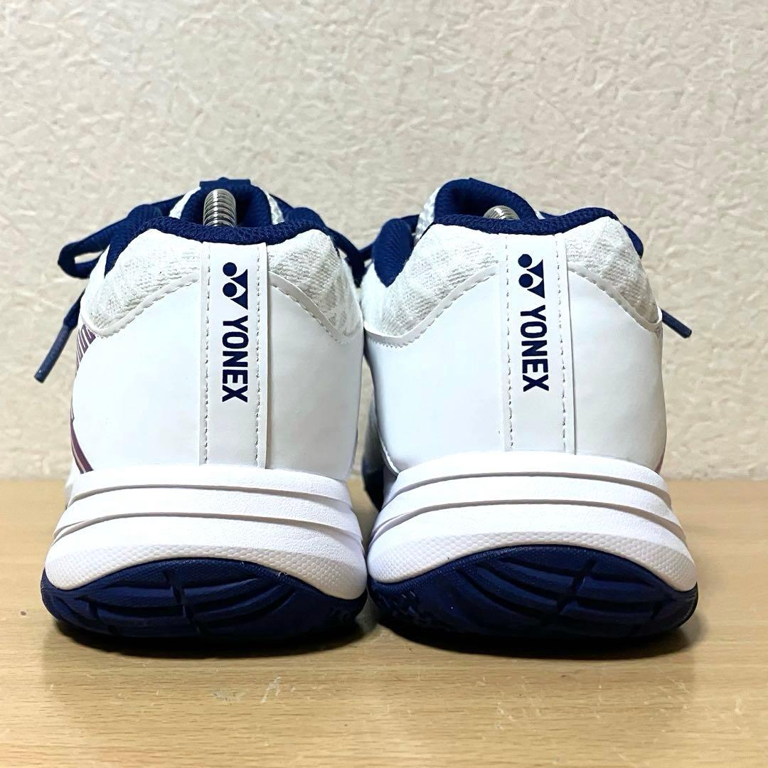 ★美品！YONEX ヨネックス パワークッション カスケードアクセル ミッド24
