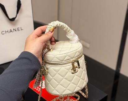 可愛✨非売品 キルティング ホワイトショルダーバッグ