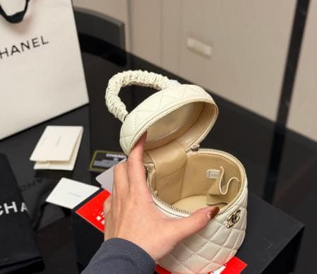 可愛✨非売品 キルティング ホワイトショルダーバッグ
