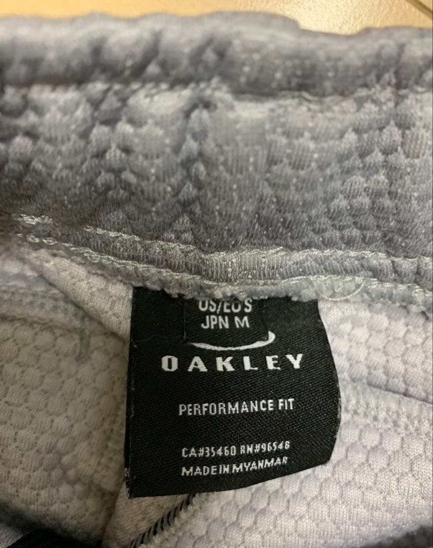 メンズ　OAKLEY オークリー　セットアップ 上下セット　ジョガーパンツ