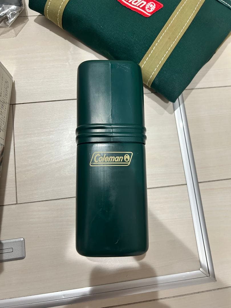 Coleman メラミン食器セットとカトラリー