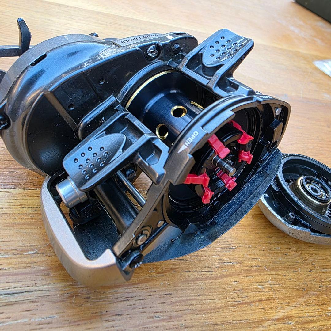 SHIMANO シマノ 13メタニウム XG 左ハンドル ベイトリール