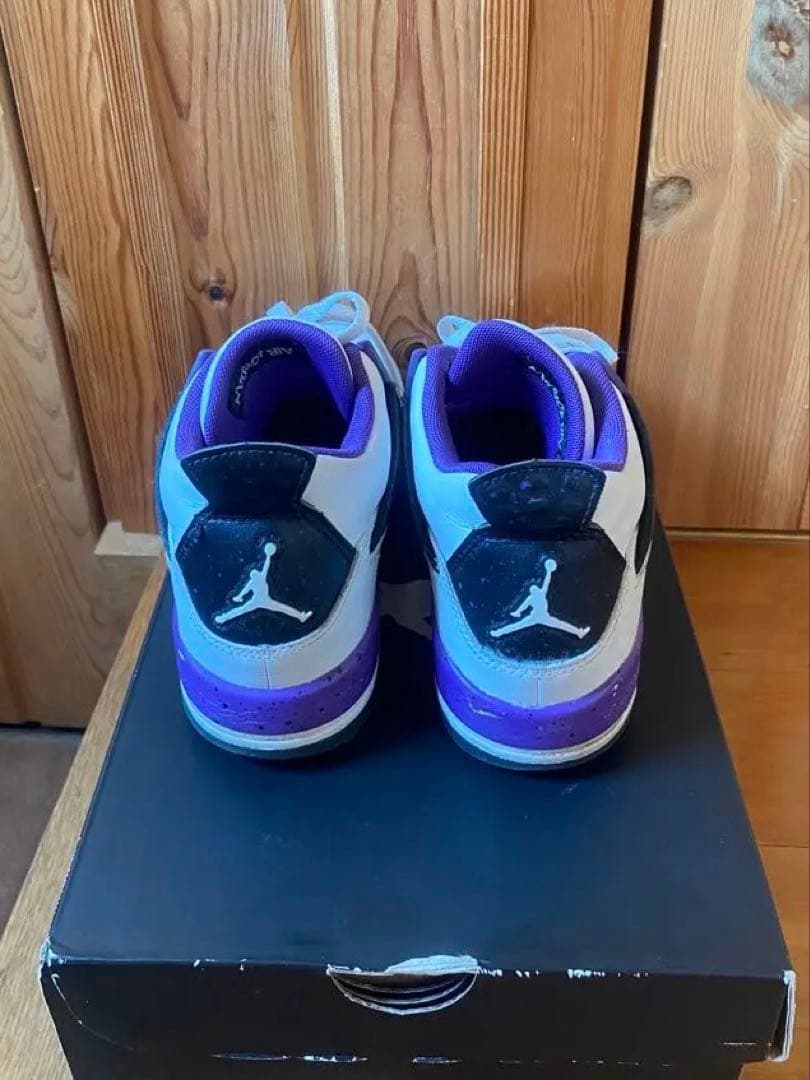 Air Jordan 4 Retro GS 4Y ホワイト/パープル