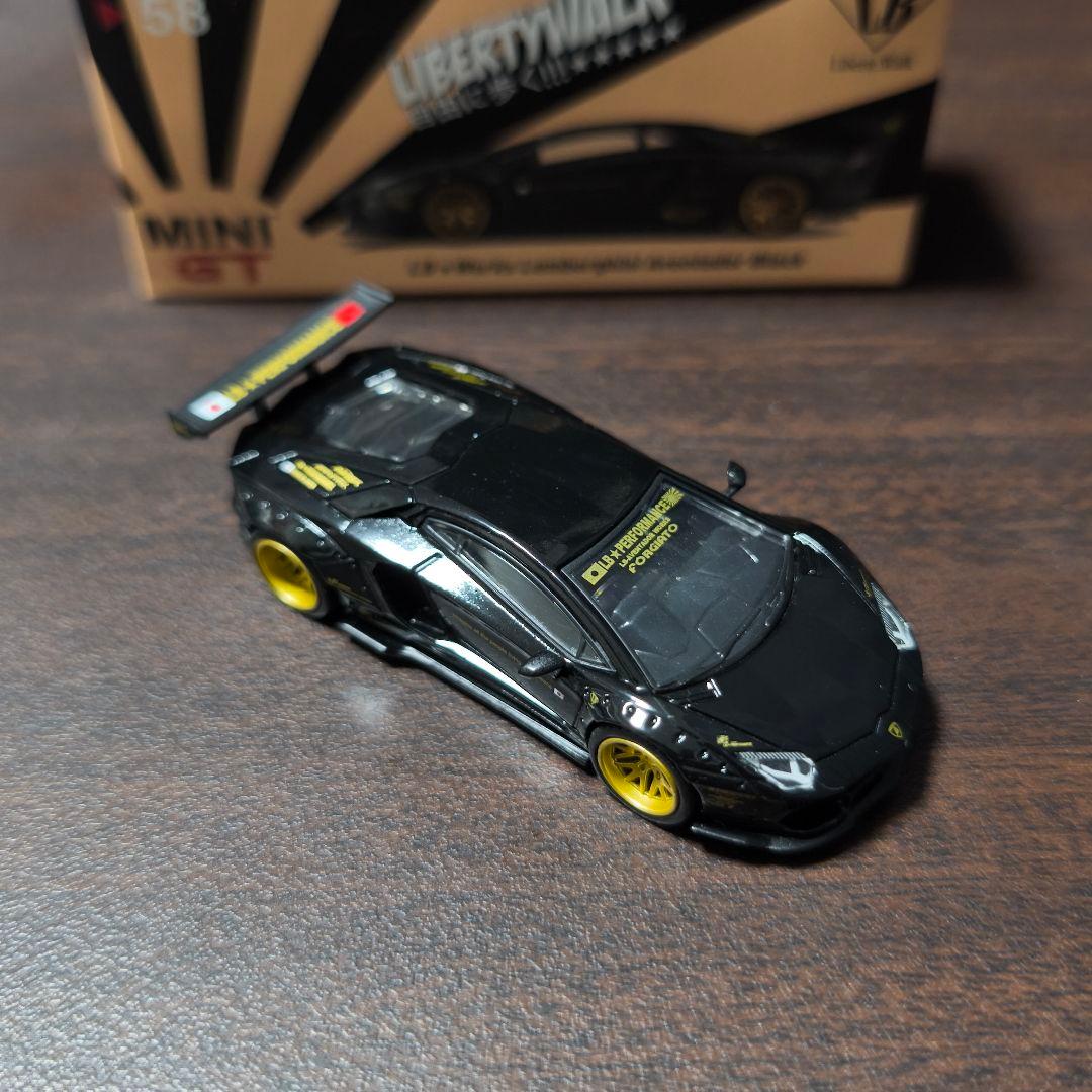 MINI GT LB★WORKS ランボルギーニ アヴェンタドール ブラック 右