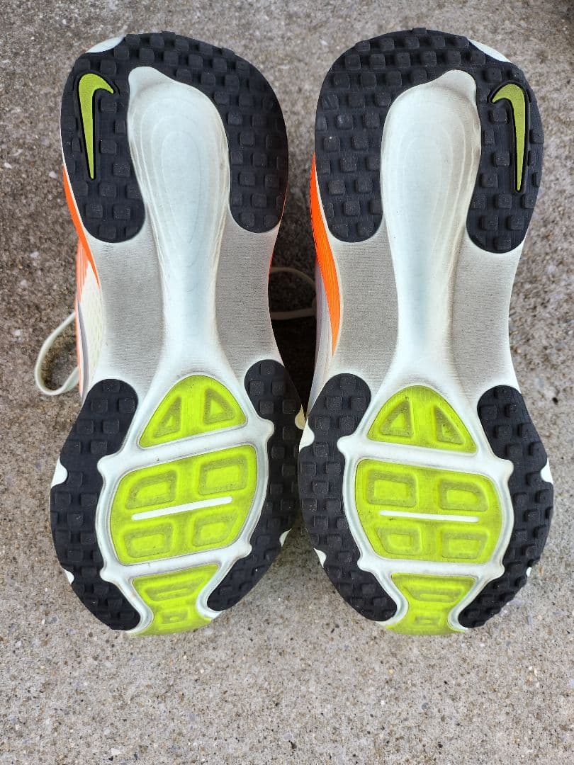 NIKE ボメロ18 27.0cm