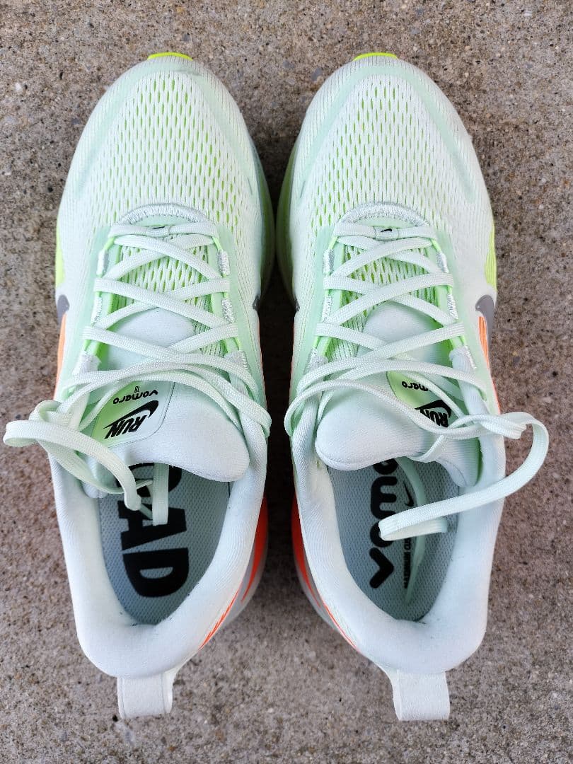 NIKE ボメロ18 27.0cm