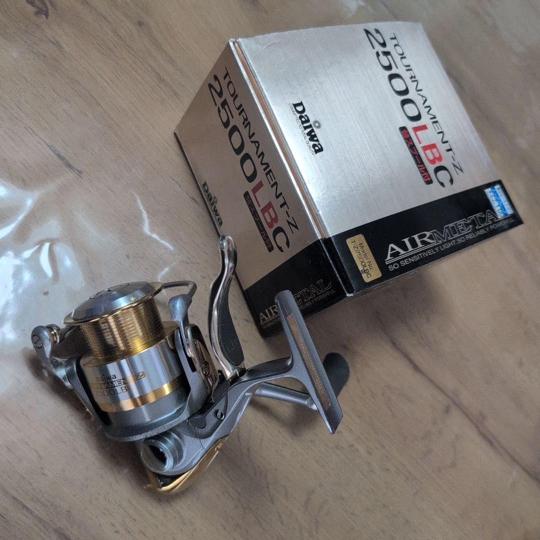 DAIWA TOURNAMENT−Z 2500LBC 替スプール付