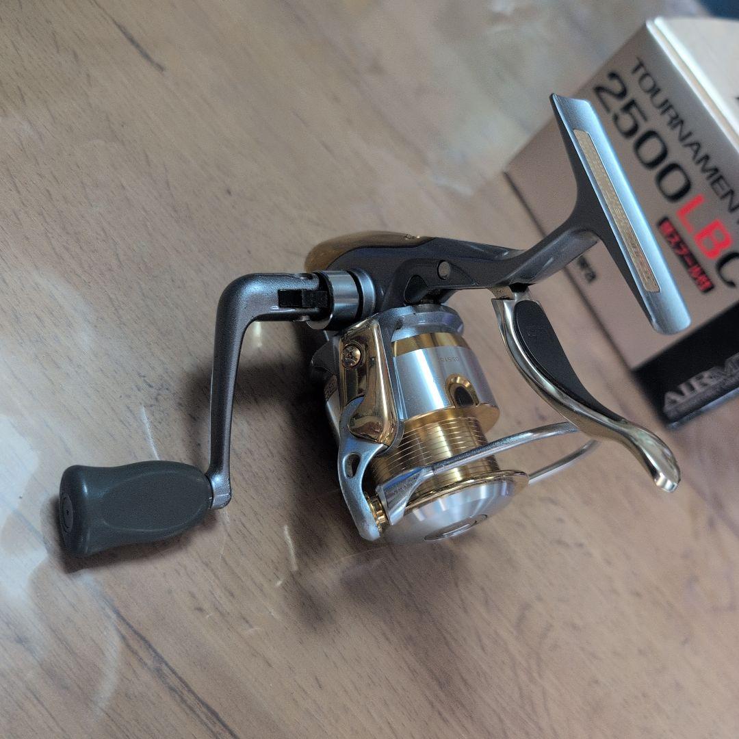 DAIWA TOURNAMENT−Z 2500LBC 替スプール付