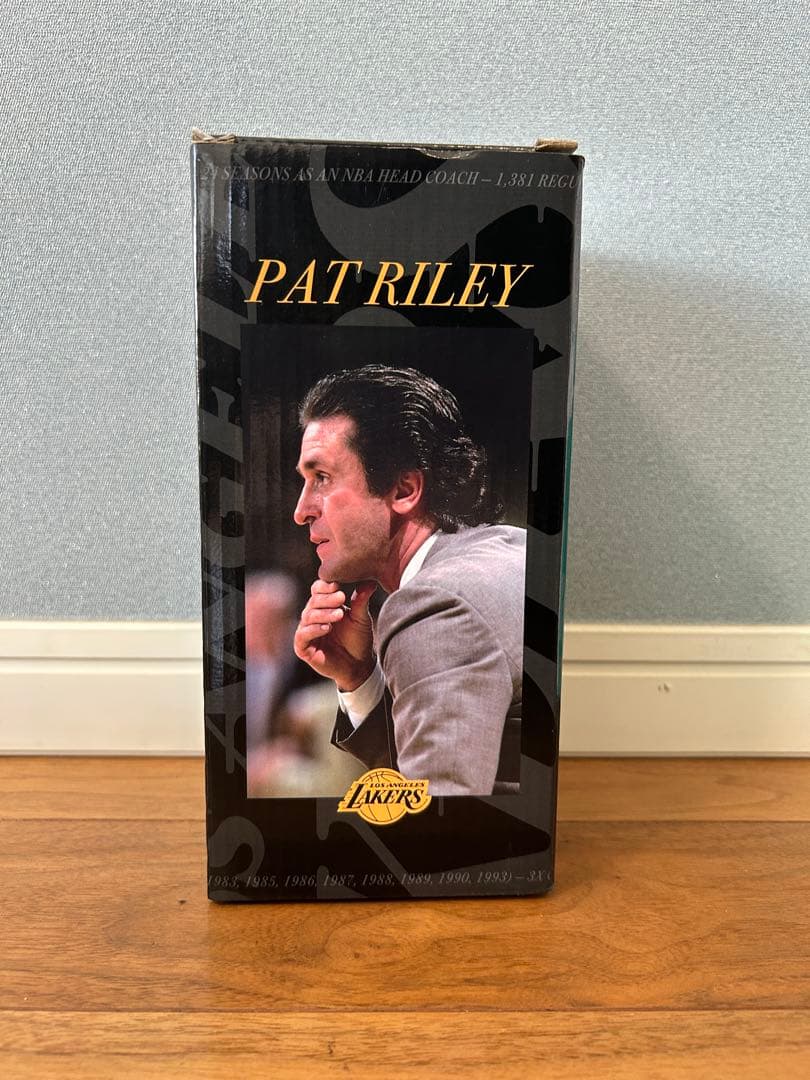 NBA ロサンゼルス レイカーズ Pat Riley ボブルヘッド 来場者限定
