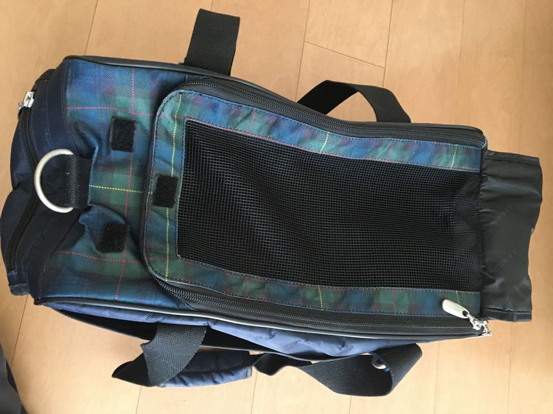 J press ペット用 キャリーバッグ　体重4～7kg用