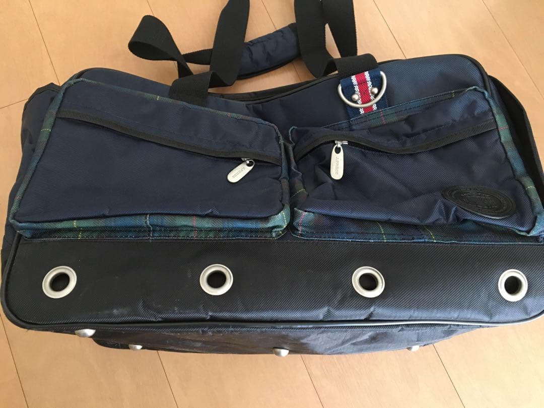 J press ペット用 キャリーバッグ　体重4～7kg用