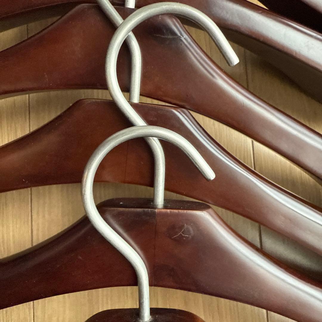 バーバリーBURBERRY高級木製ハンガー 10個セット