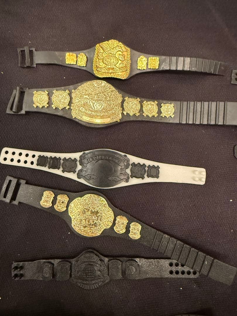 WWE チャンピオンベルト風フィギュア 22個セット