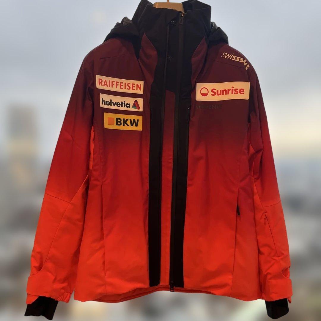 DESCENTE swiss ski フード付きジャケット 赤黒