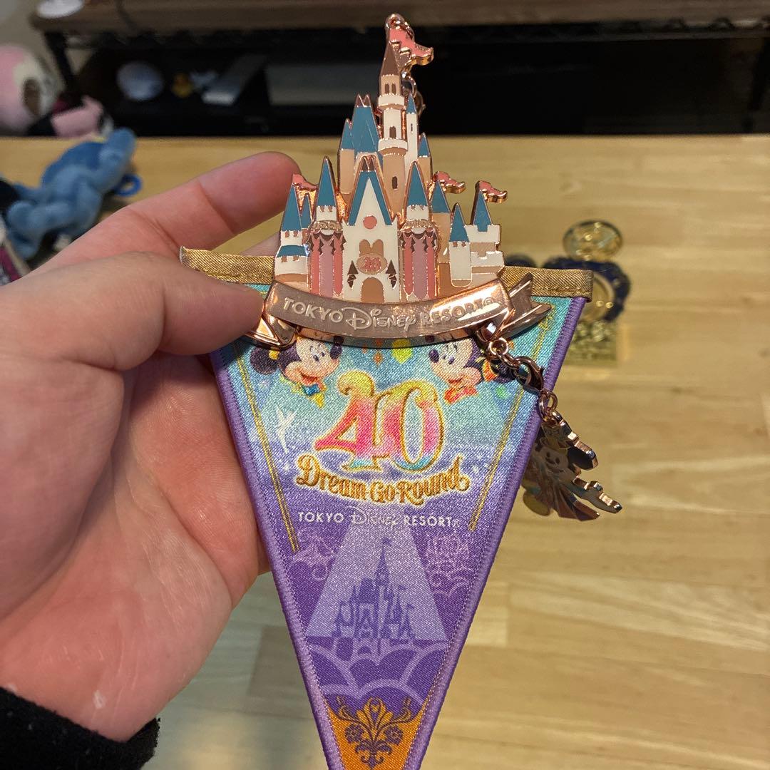 ディズニー 20 40周年記念グッズ クリスタルスフィア チャーム