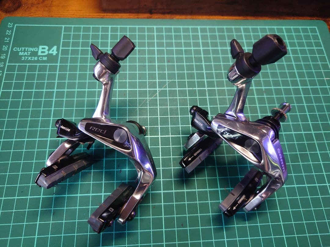 SRAM red AeroLink キャリパーブレーキ
