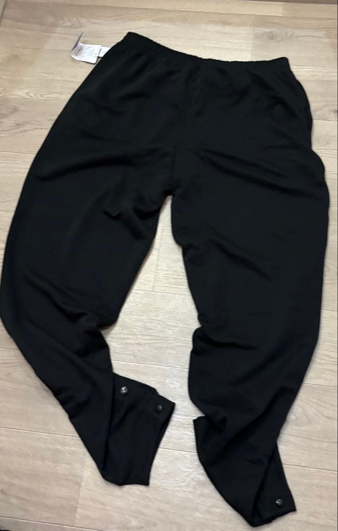 【新品、タグ付き】Champion ✨ ボタン付き黒ウォームアップウェア　メンズ