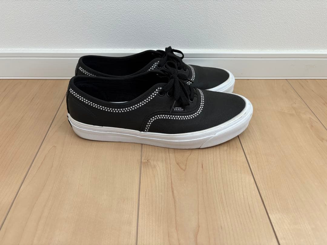 ホワイトマウンテニアリング×Vans ブラック スニーカー