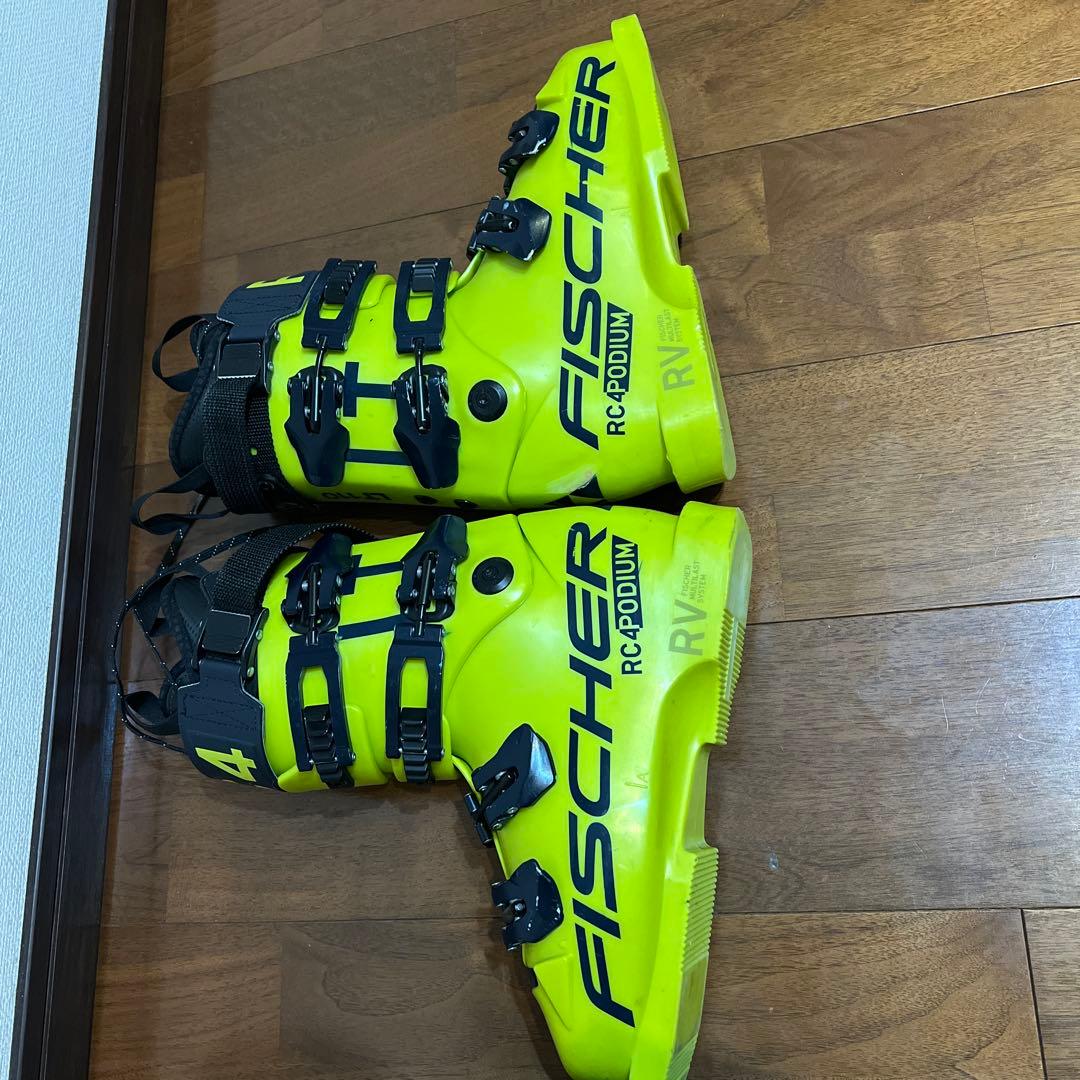フィッシャー⭐︎RC4 ポディウム LT 110ユニセックスブーツ　U11022