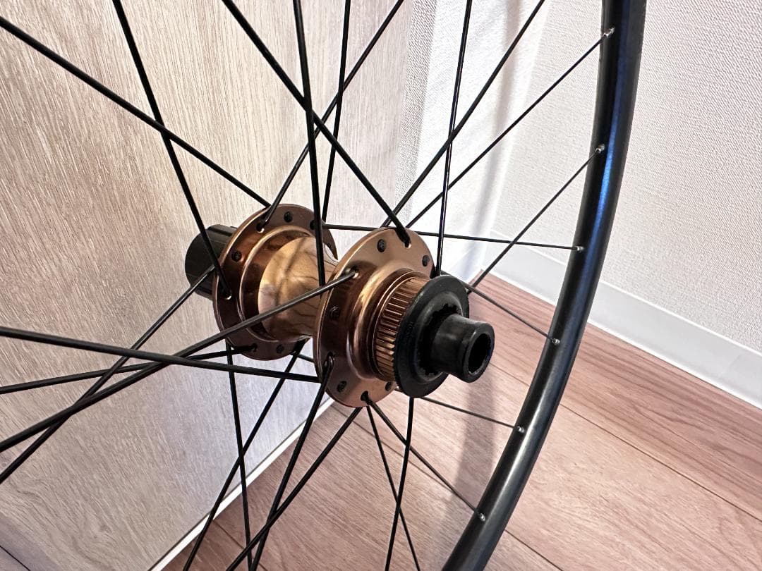 BONTRAGER Paradigm SL ホイールタイヤセット