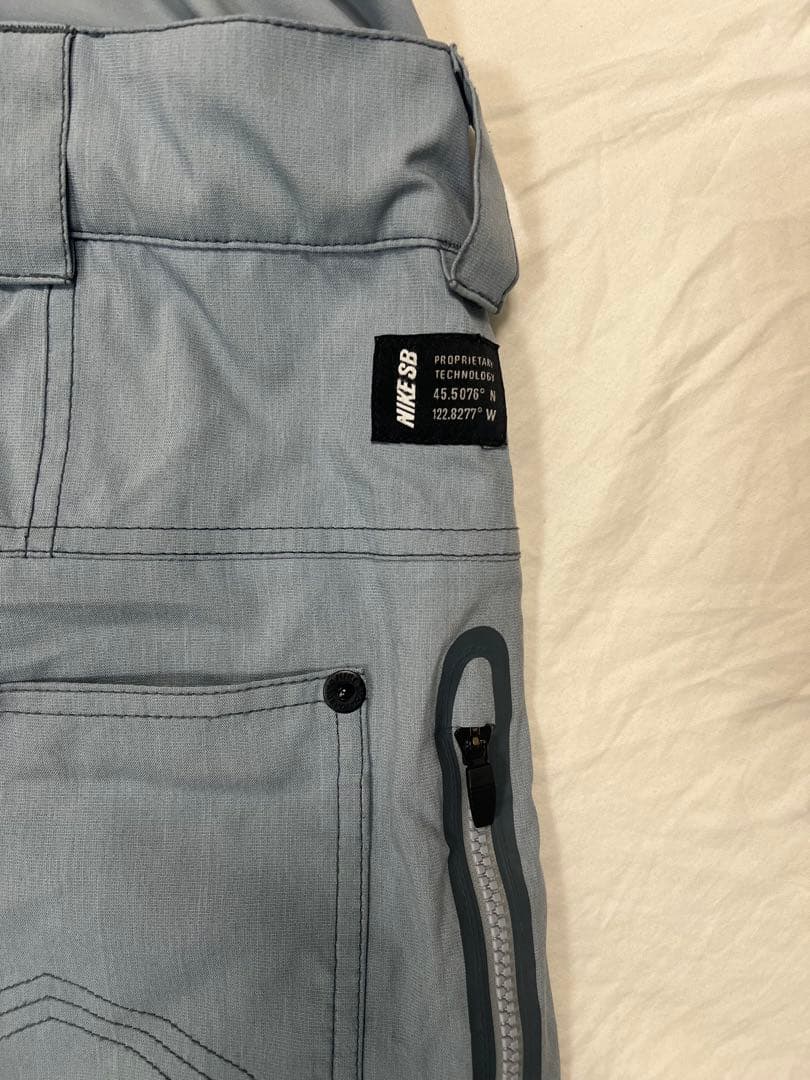 Nike SB スノーボードパンツ