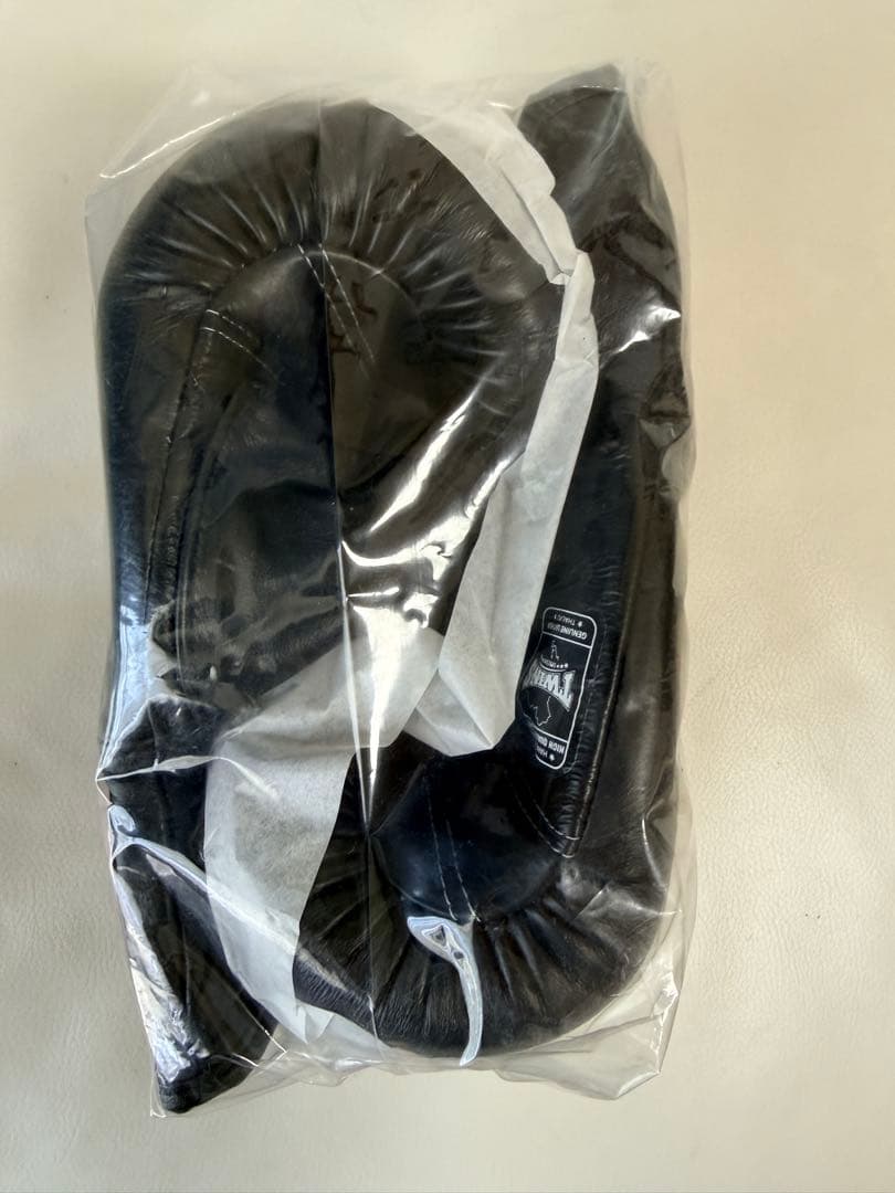 新品TWINSパンチンググローブ　黒L超レア品