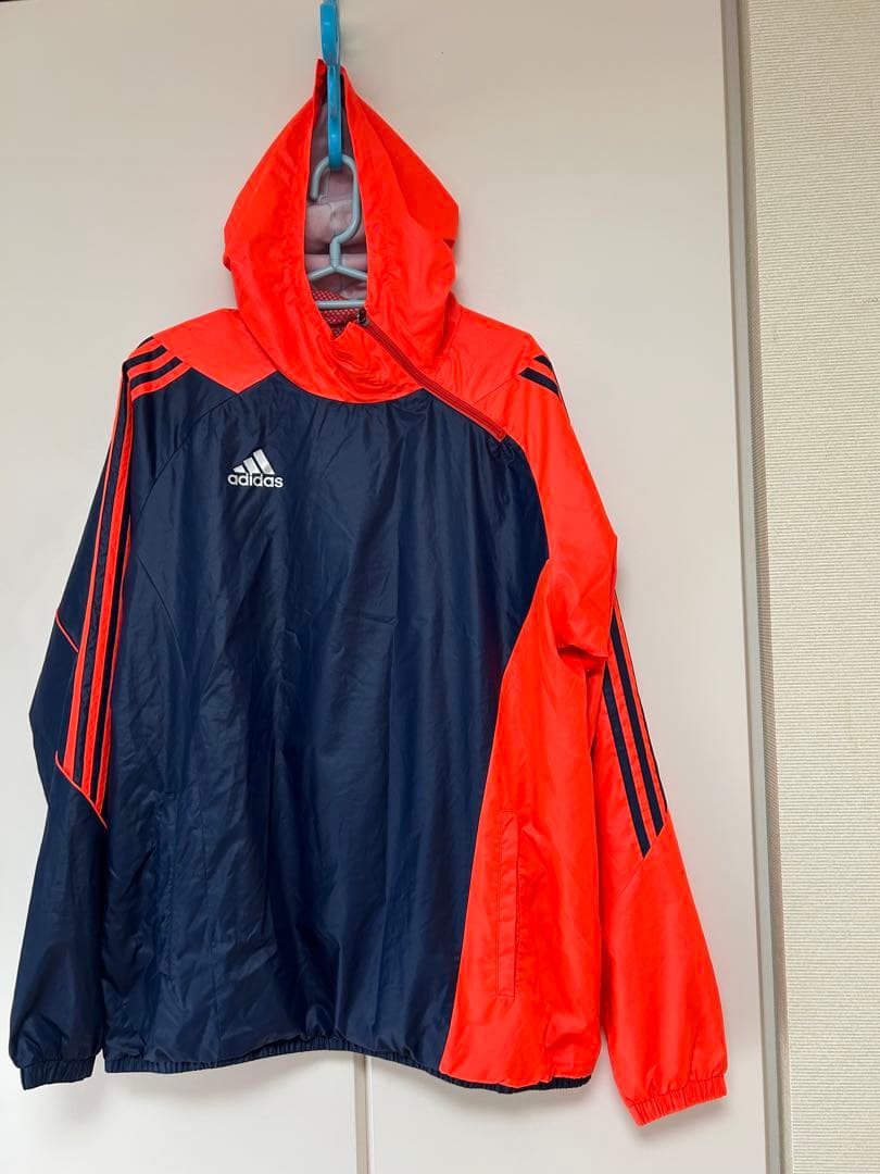アディダスセットアップ シャカシャカ　 上下O/XL。