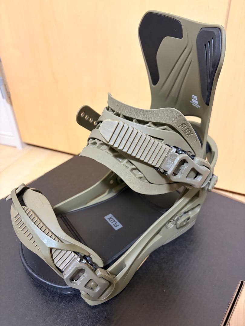 本日限定値下‼️FLUX DS スノーボード ビンディング Mサイズ カーキ