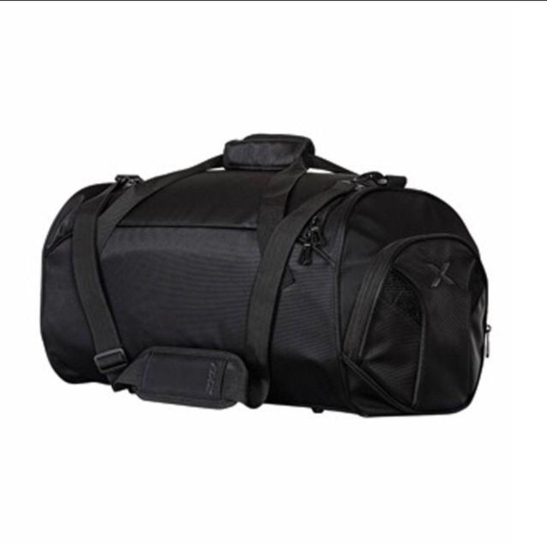【2XU】新品未使用　ジムバッグ（30L）