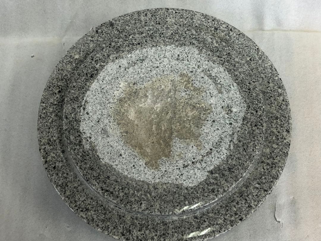 【御影石 丸型雨返し 下台 29cm】厚10cm 重厚感 古民家庭園